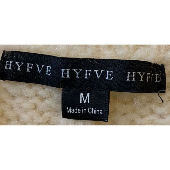 HYFVE Cream Crew Neck Long Sleeve Cable Knit Sweater Size Medium Preppy Academia - Picture 12 of 14